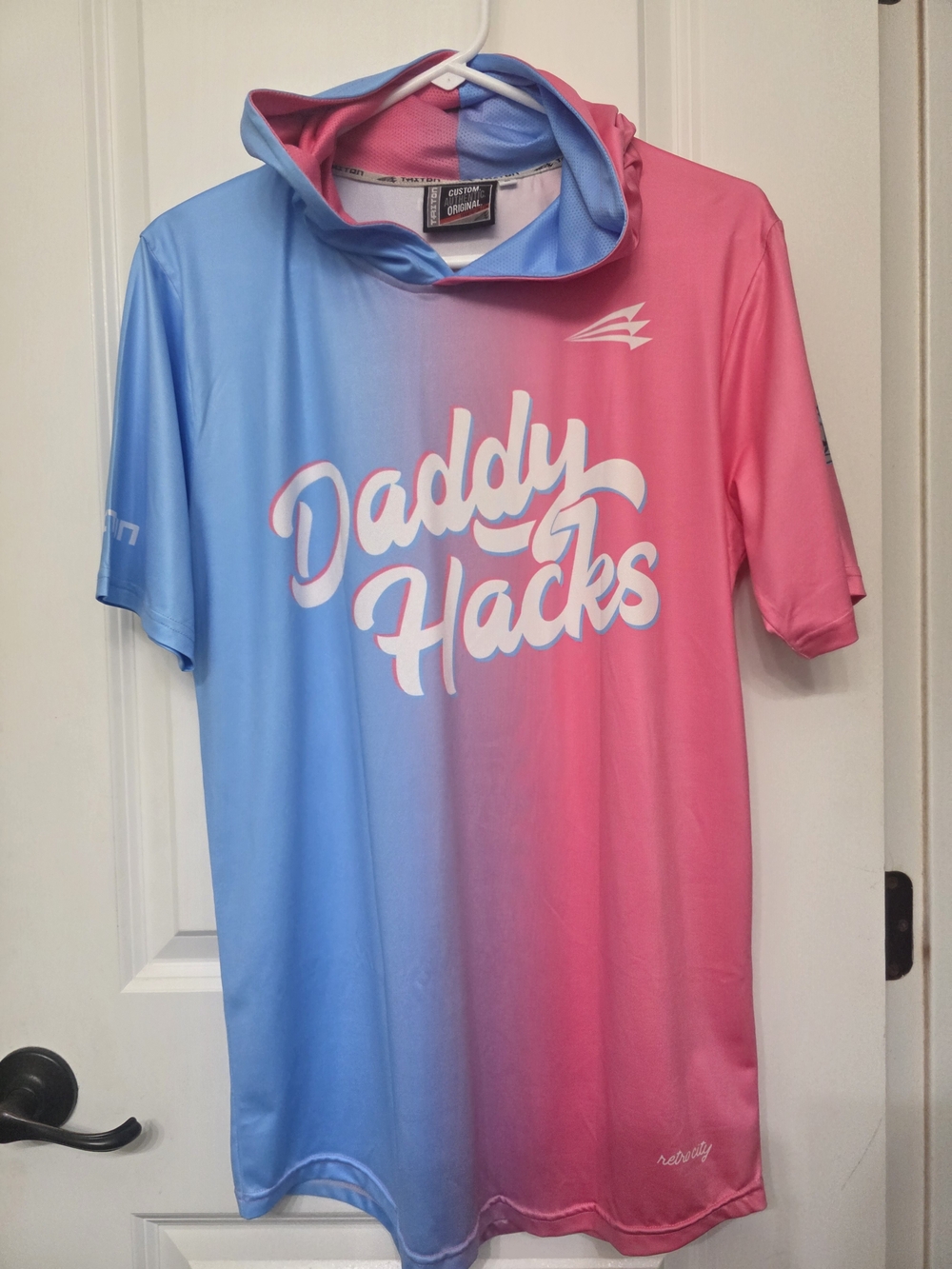 Men's Short Sleeve Gradient Hooded Tee - Pink & Blue